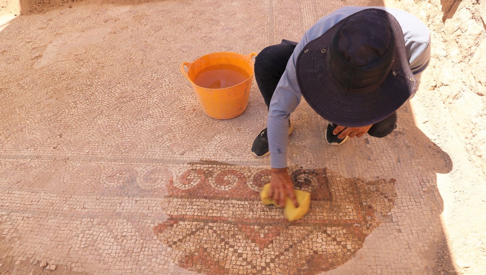 Mardin'de 1500 Yıllık Mozaik Keşfi: