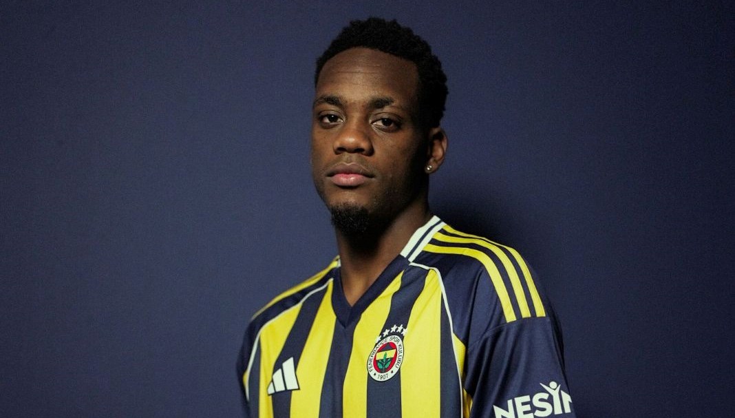 Fenerbahçe'de bir devrim: Jhon Duran ile tarihe adını yazdırdı!