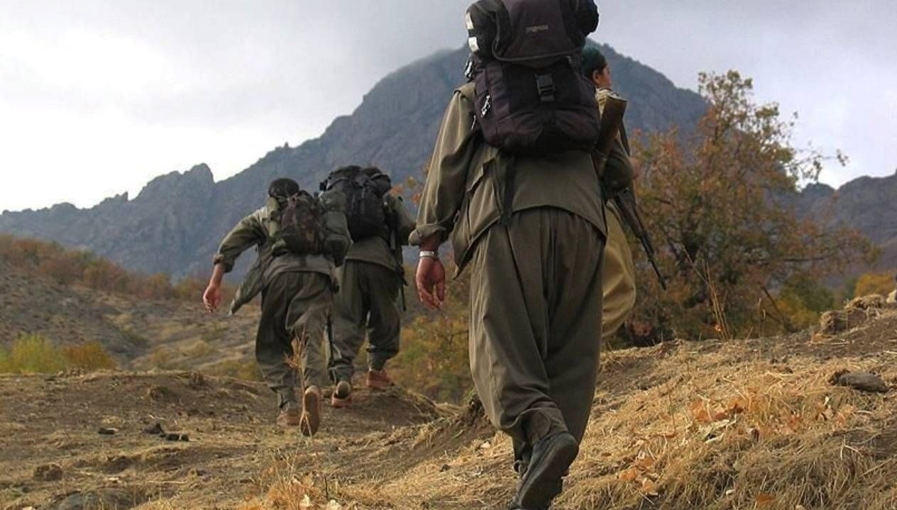 Terörsüz Türkiye'de 48 Saat: Öcalan'ın Mesajı Kandil'e Ulaşacak mı?