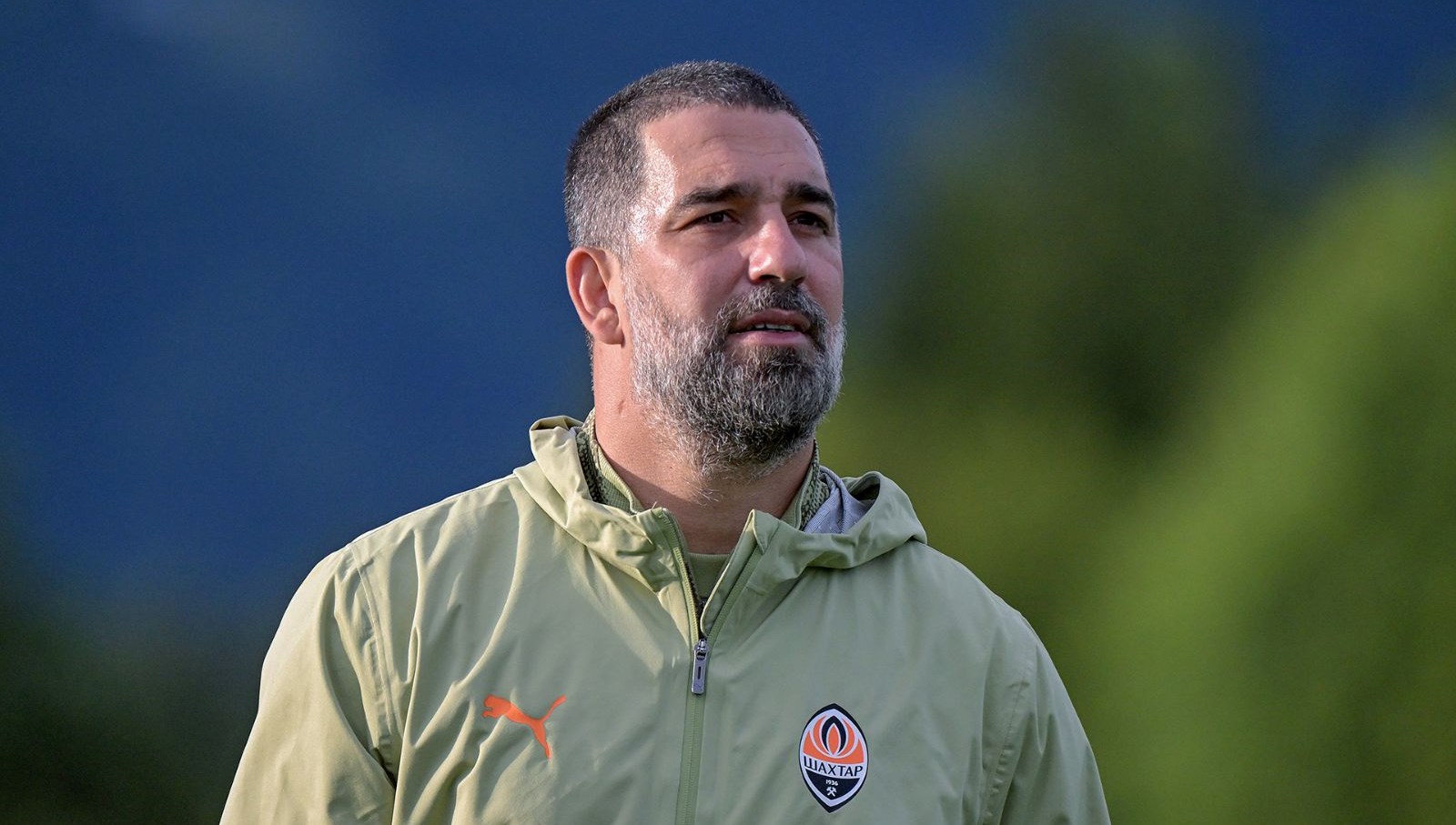 Avrupa Ligi Start Alıyor: Arda Turan Heyecanla Sahaya Çıkıyor!