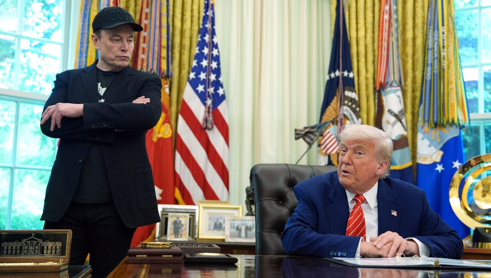 Trump'a Şok: Cumhuriyetçi Seçmenlerden Musk'ın Partisine Destek Yağmuru!