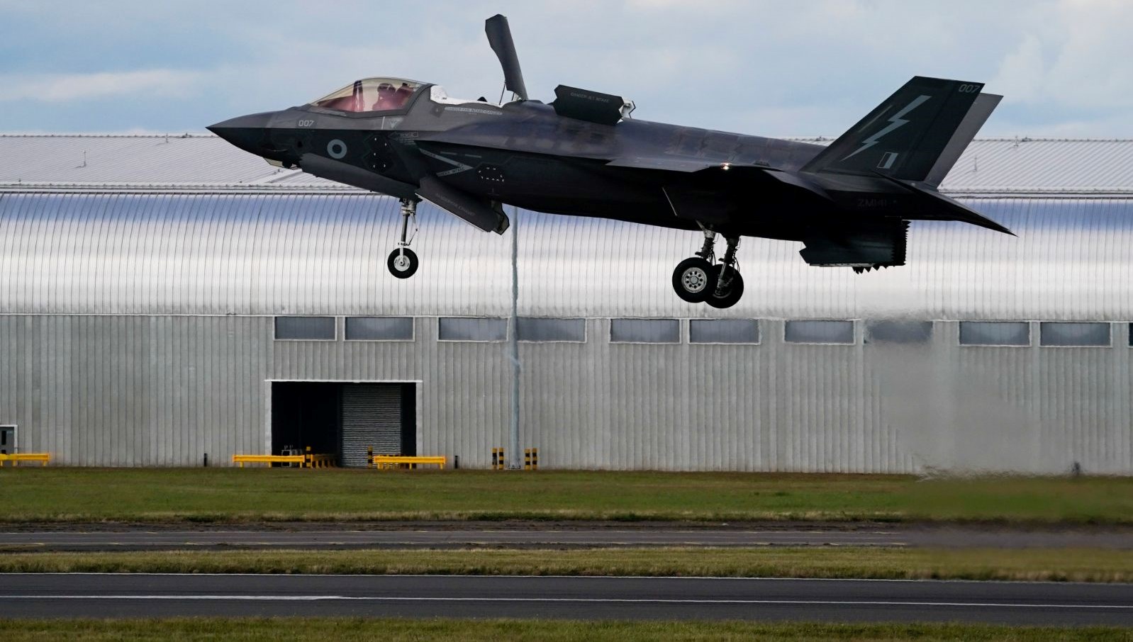 İngiltere’nin F-35 Programındaki Sorunlar: Yedek Parça ve Personel Eksikliği Savaş Gücünü Tehdit Ediyor