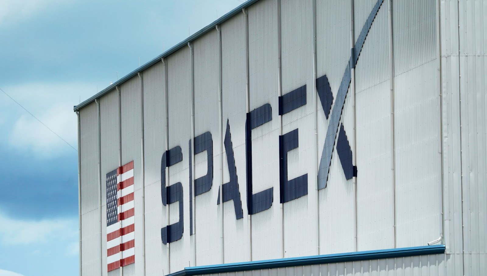 İsrail'den Uzaya Yeni Adım: Musk'ın Şirketiyle İletişim Uydu Fırlatıldı!