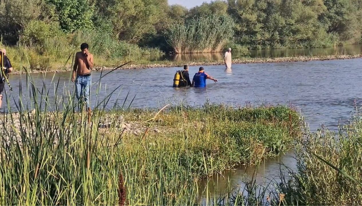 Diyarbakır'da Kardeşini Kurtarmaya Çalışan Genç Nehirde Yok Oldu