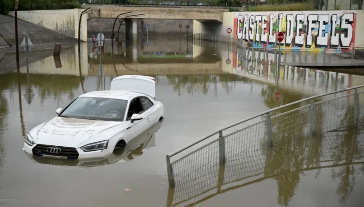 Barselona'da Büyük Sel Felaketi: İki Kayıp Daha Var!