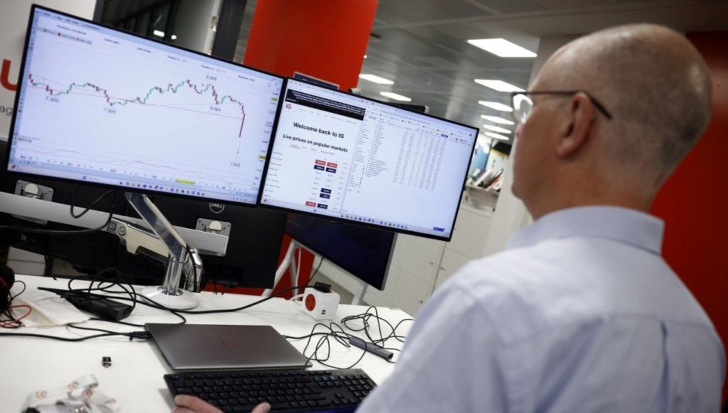 FTSE 100 Tarih Yazıyor: Yeni Bir Rekor!
