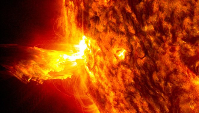 NASA'dan Şaşırtıcı Keşif: Güneş'te 400 Bin Kilometrelik Ateş Kanyonu!