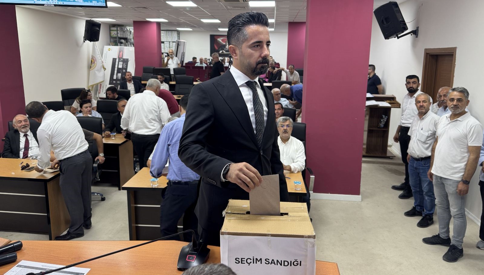 Adıyaman Belediyesi’nde Yeni Dönem: Ufuk Bayır Başkanvekili Seçildi!