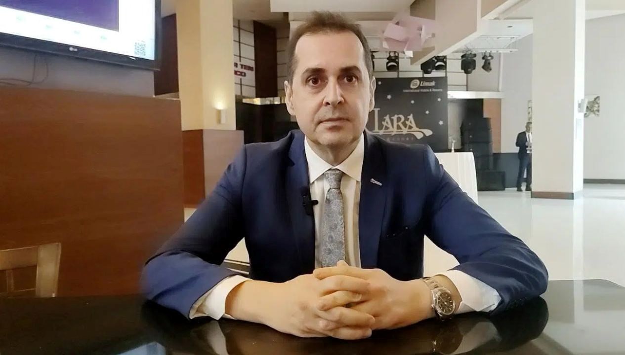 Antalyaspor'da Yönetim Değişimi: Rıza Perçin Göreve Geldi