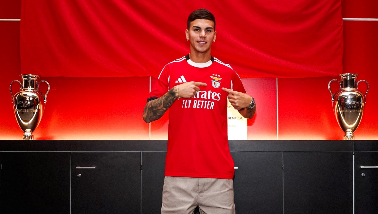 Benfica, Orkun Kökçü'nün Yerine Seçtiği Yeni İsimle İlgili Açıklama Yaptı!