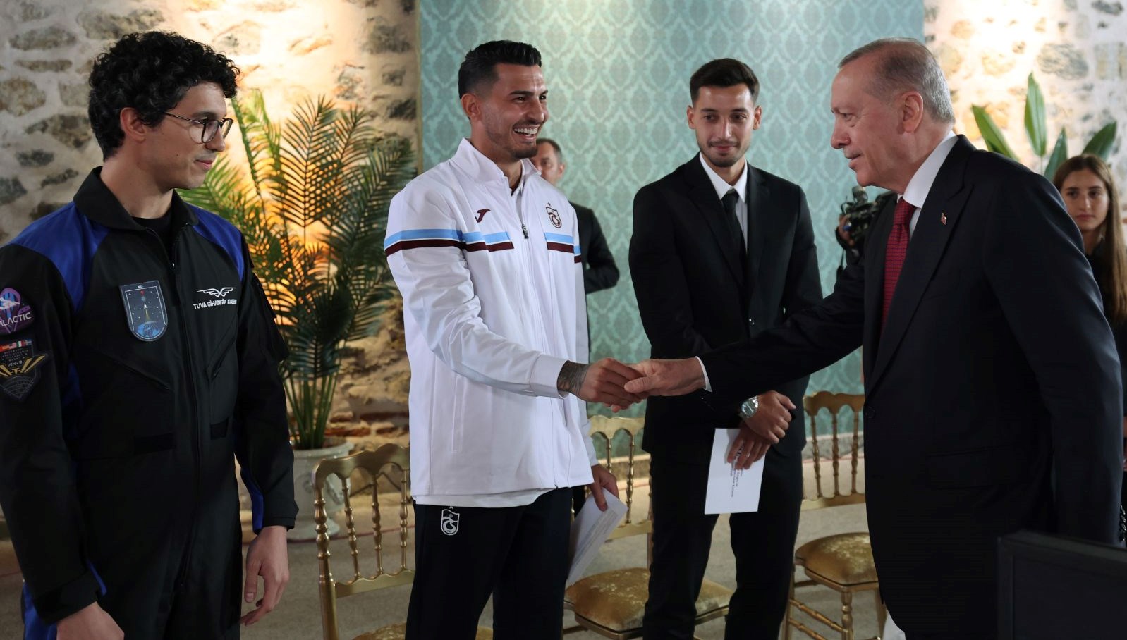 Cumhurbaşkanı Erdoğan, Sporcularla Bir Araya Geldi!