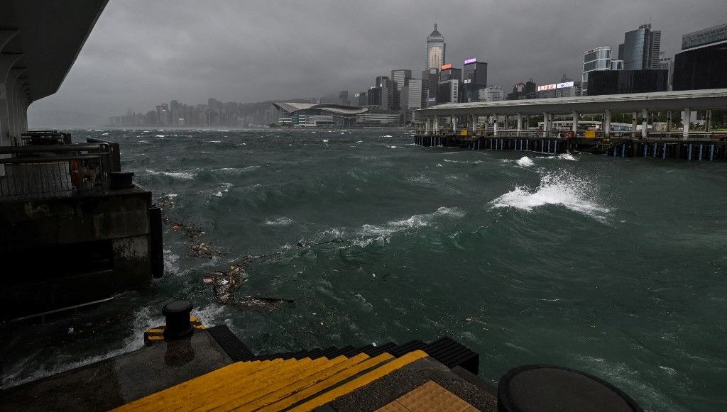 Hong Kong'ta Acil Durum: 