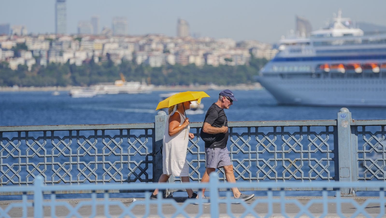 İstanbul'u Kavuran Sıcaklık: Yarın İklim Rekoru Bekleniyor!