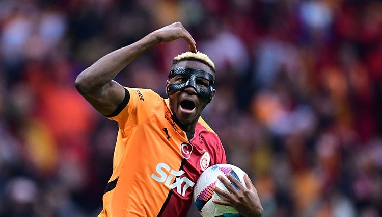 Borçları kapatan Galatasaray, Osimhen transferine odaklandı: Hisseler yukarı çıkıyor!