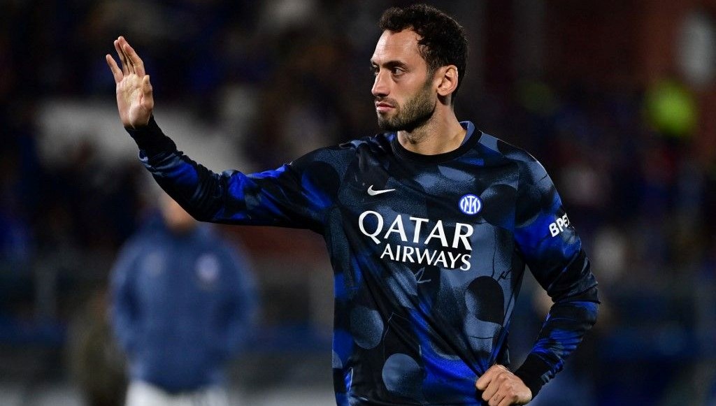 Hakan Çalhanoğlu'ndan Merak Uyandıran Transfer Açıklamaları