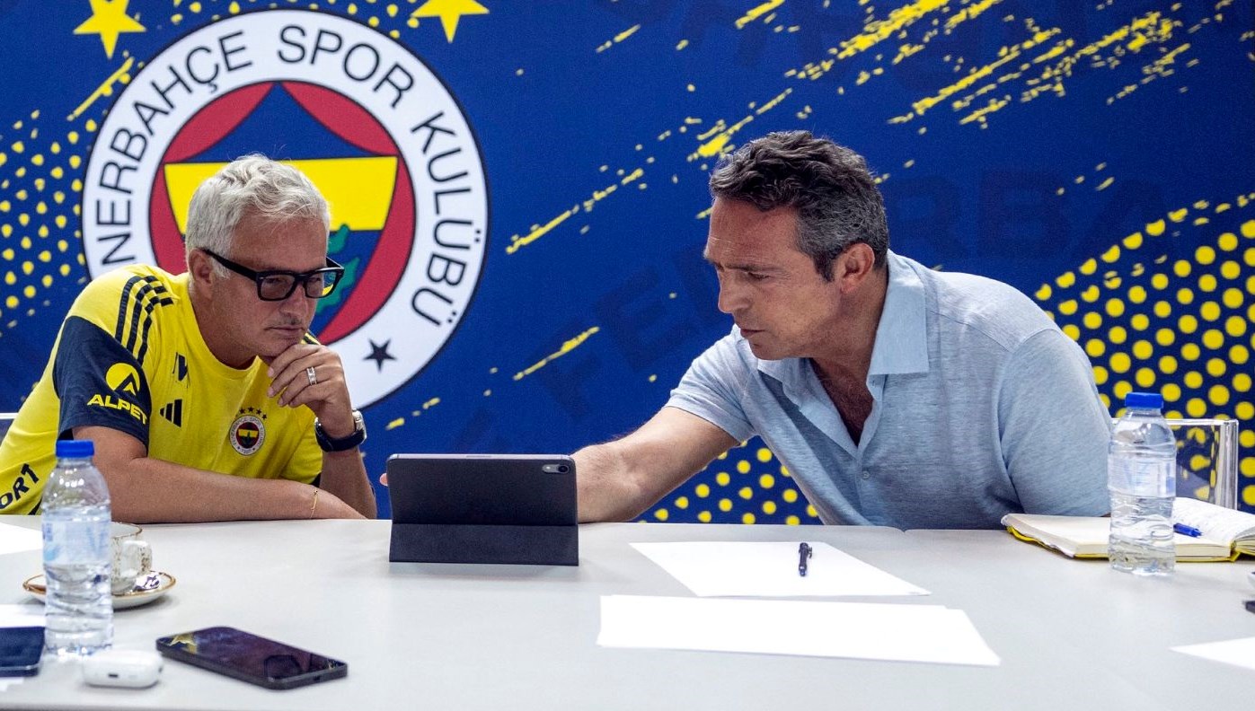 Ali Koç ve Mourinho'dan Transfer Zirvesinin İlk Kareleri!