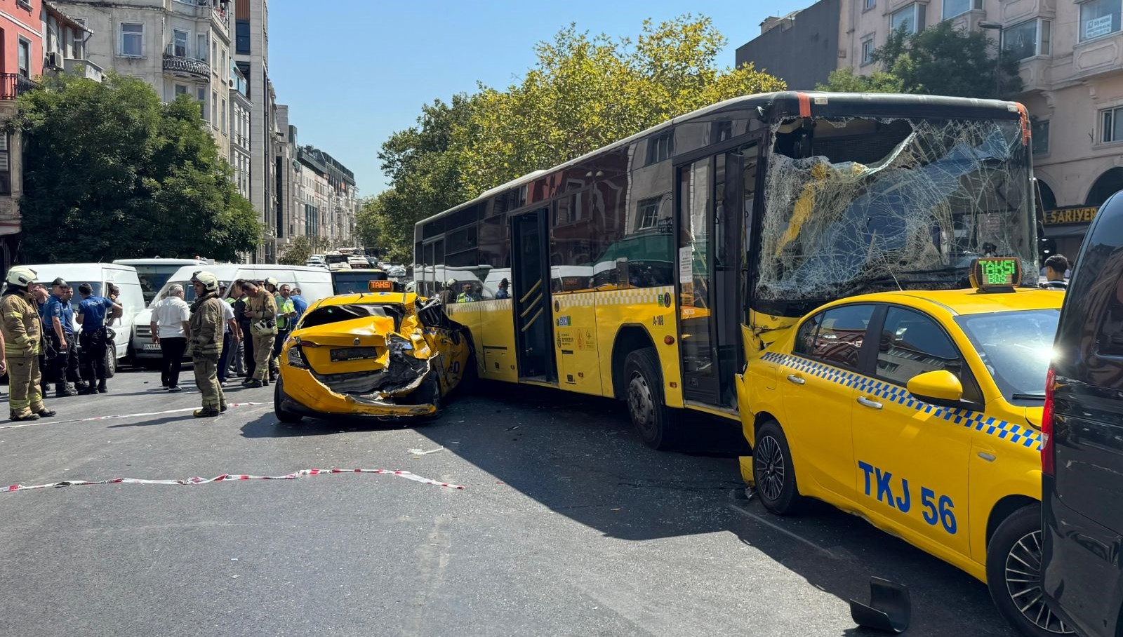 Tarlabaşı'nda Feci Kaza: Üzücü Gelişmeler!
