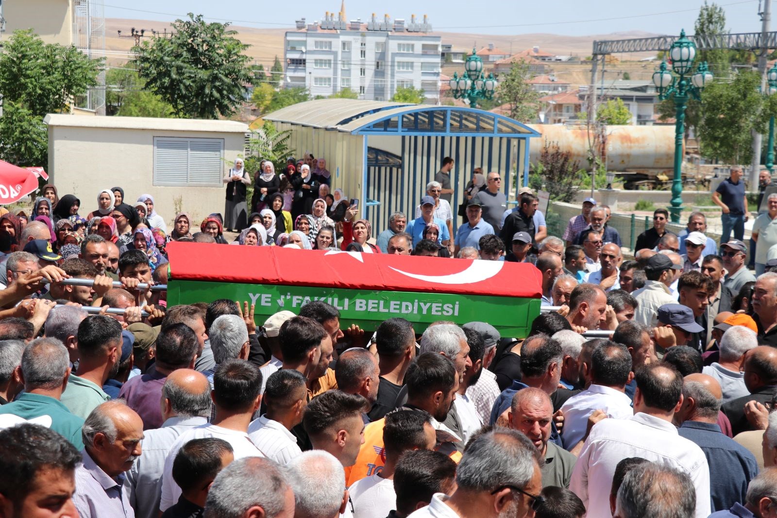 MHP’li Belediye Başkanı, Ebedi İstirahatine Uğurlandı