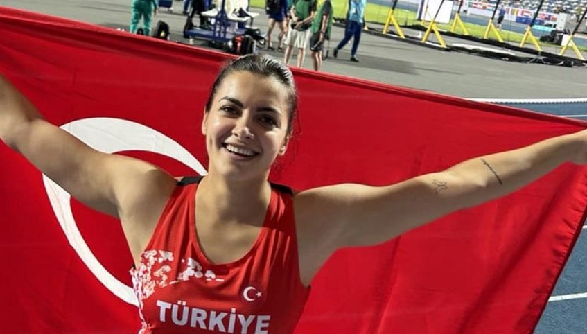 Esra Türkmen, Millilerin Gururu: Altın Madalya ile Döndü!