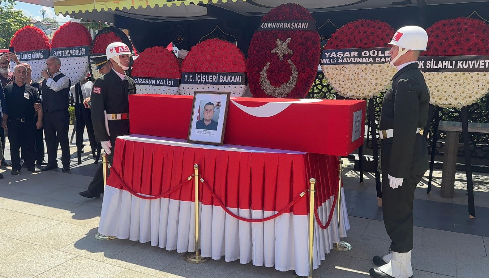Hatay'da Kahraman Askerler Son Yolculuklarına Veda Etti