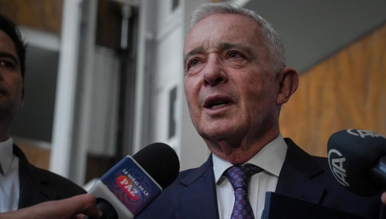 Kolombiya'nın Eski Lideri Uribe Rüşvetten Mahkum Oldu!