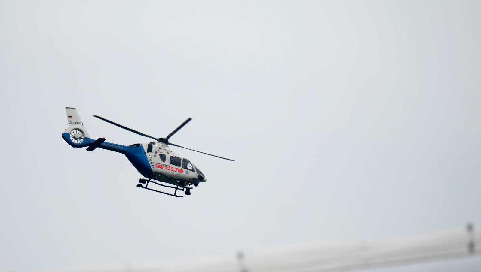 Almanya'da Korkunç Kaza: Helikopter Nehirde Parçalara Ayrıldı!