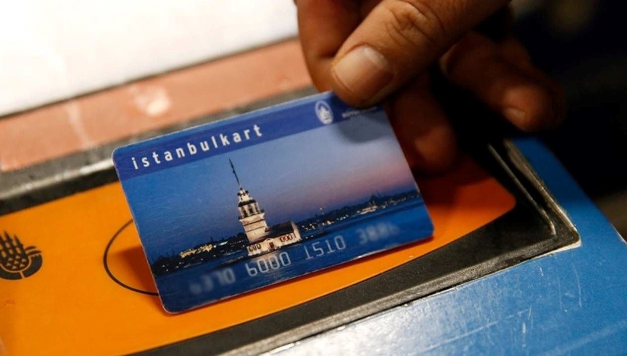 İBB’nin Öğrenci İndiriminde 30 Yaş Sınırı İptal Edildi!