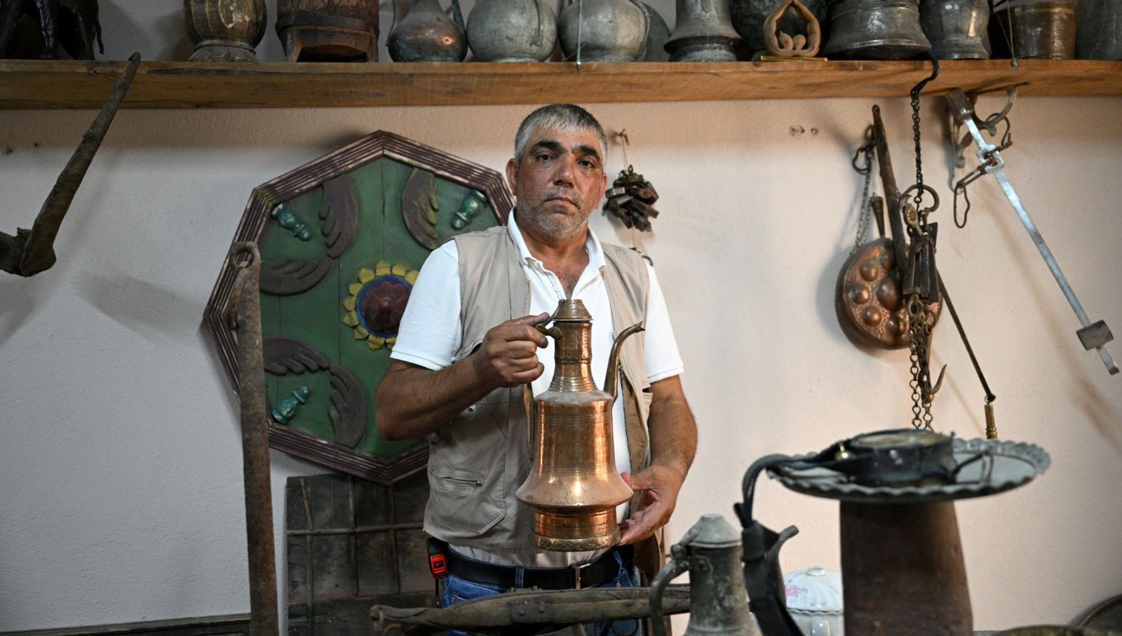 Enkazdan Hazine Yaratıyorlar: “İnsanların Atığını Biz Değerlendiriyoruz”