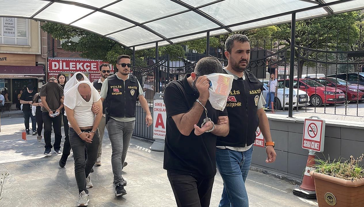 Dublör Oyunu: Sahte Arsa Satışı Skandalında 5 Kişi Gözaltında!
