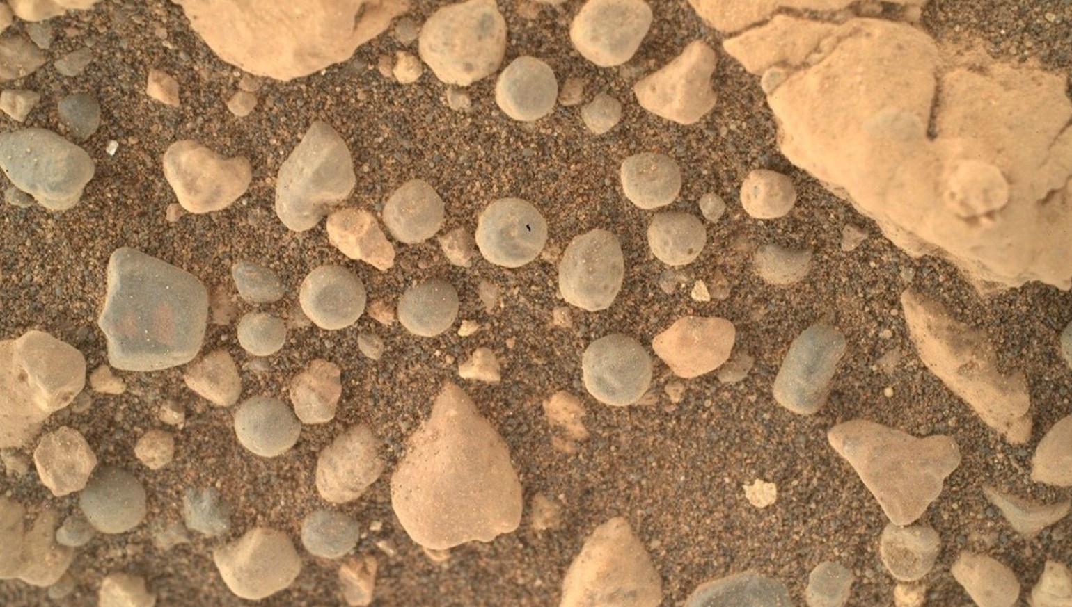 Mars'ın Sırlarını Açığa Çıkaran NASA: Gizemli Küreler Keşfedildi!