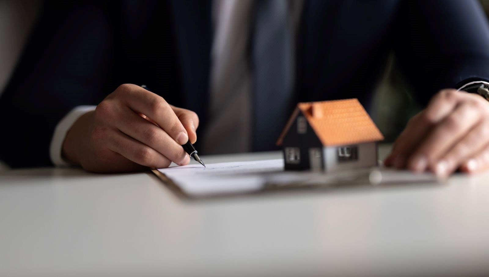 Ofis Kiralarında Şoke Eden Yükseliş: Metrekare Fiyatı 250 Doları Aştı!