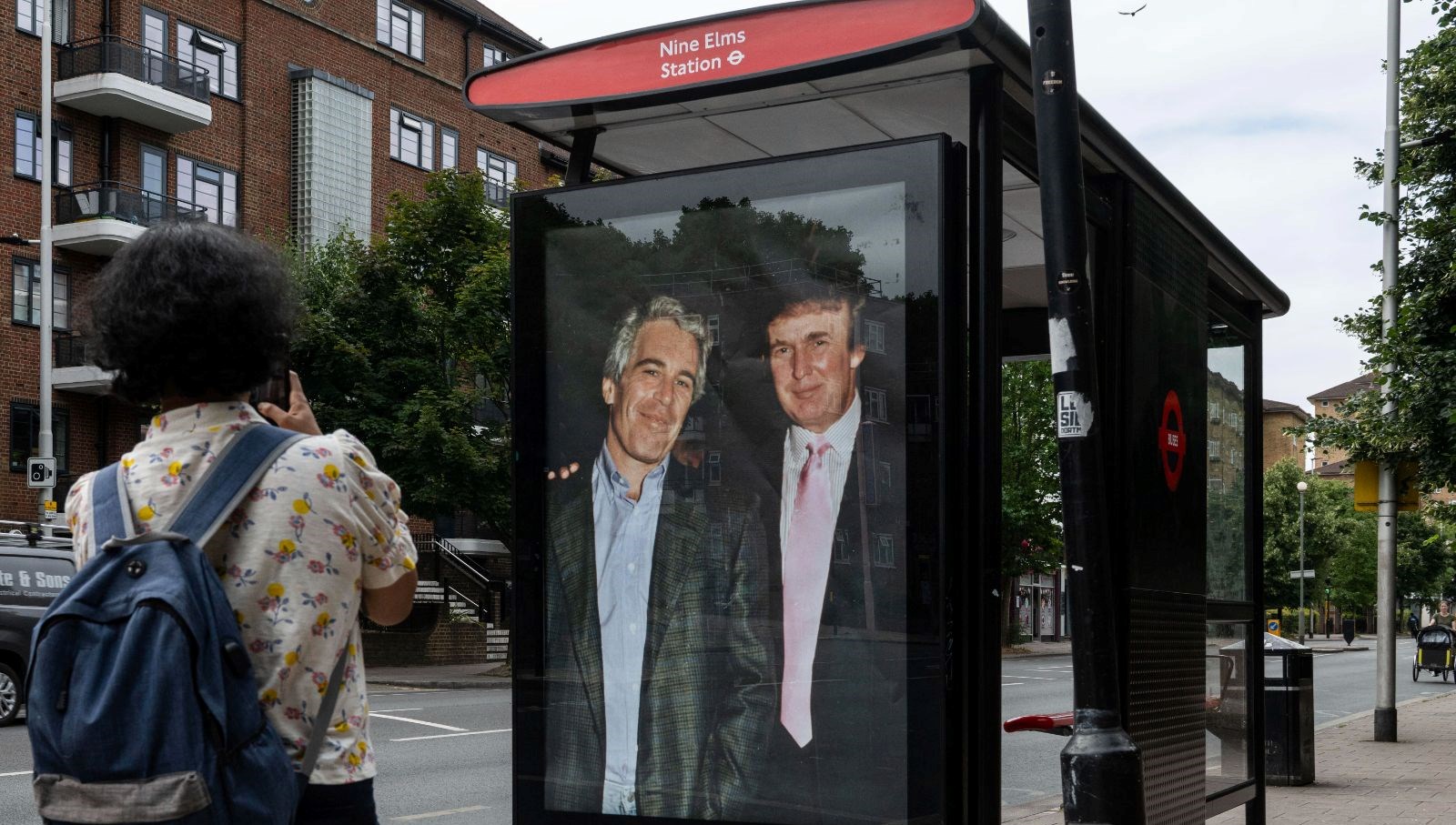 Şok İddia: FBI, Trump’ın Adını Epstein Dosyasından Temizledi!
