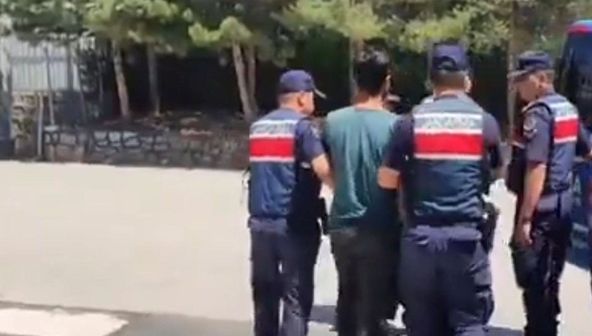 DAEŞ'e Büyük Darbe: 14 İlde 26 Gözaltı!