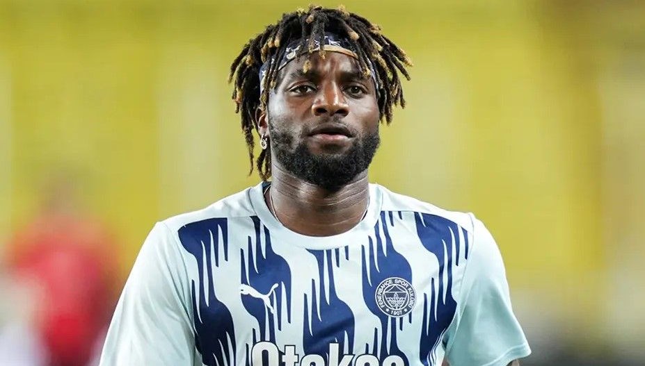Fenerbahçe ile tartışmalı bir veda yaşayan Maximin, sürpriz bir takıma transfer oldu!