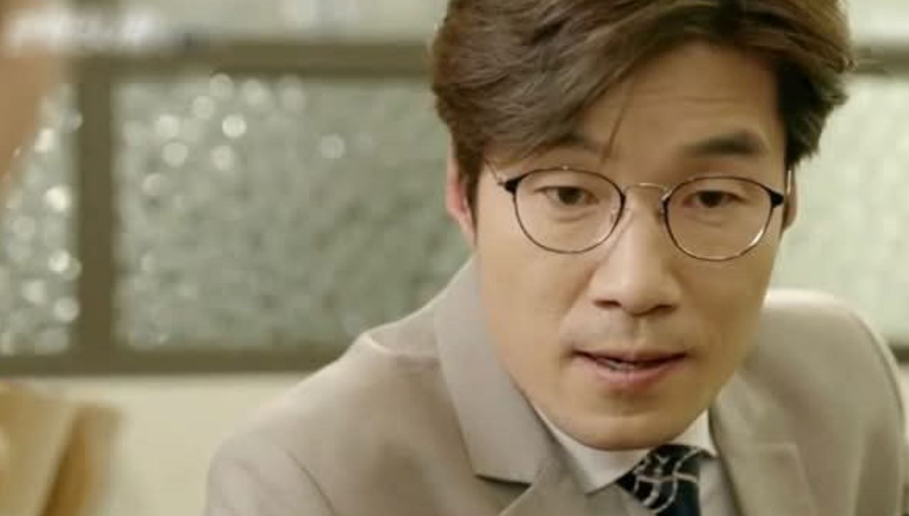 Extreme Job’un Unutulmaz Yüzü: Şef Choi Rolüyle Tanınan Song Young Kyu’nun Hayatı ve Ölüm İddiaları