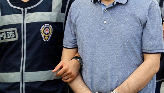 Baskı Anında Sıyrılmaya Çalıştı: Polisin Kolunu Isıran Şüpheli!