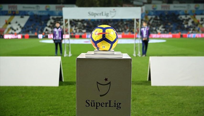 Tarihi Rekor: Süper Lig'de 12 Golle Fırtına Gibi Esen Fenerbahçe!