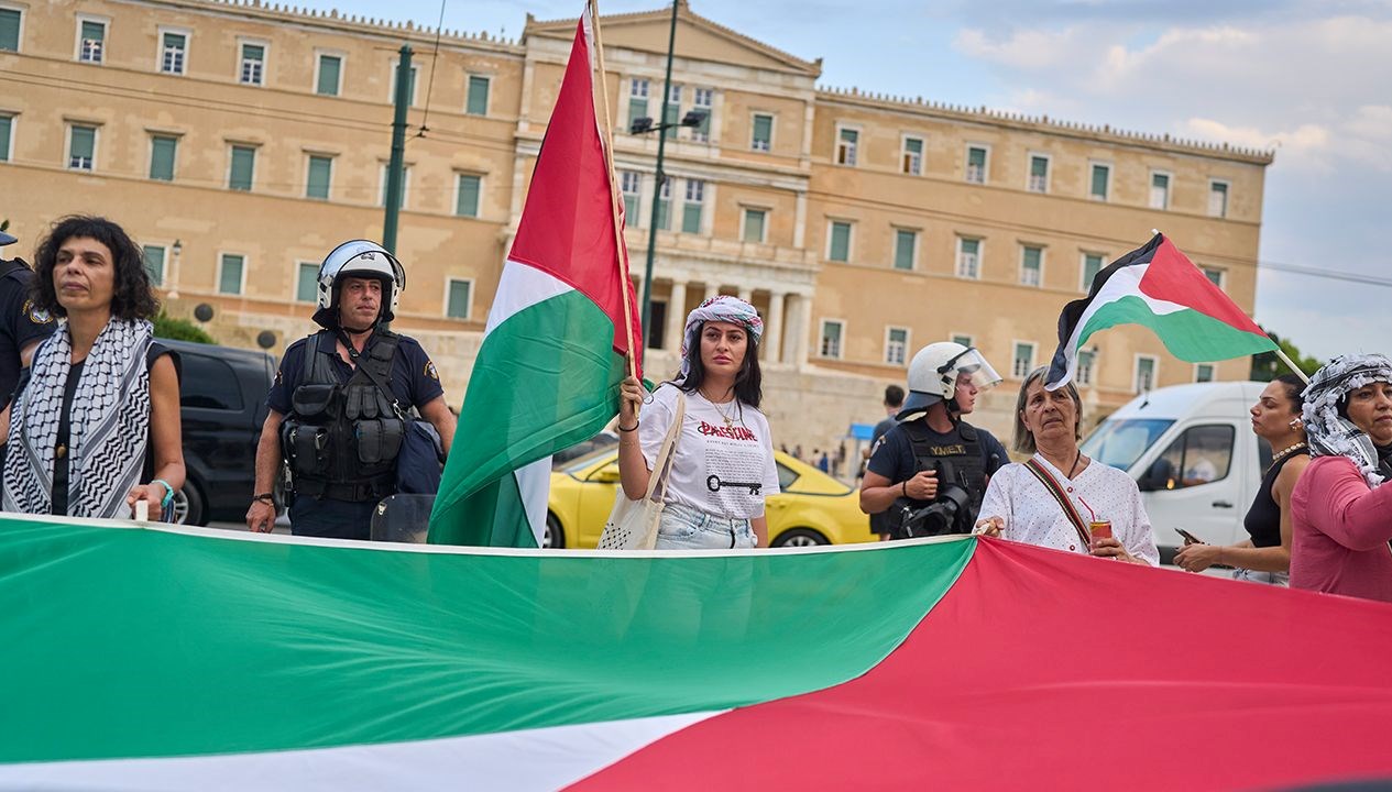 İsrail, Atina'daki Büyükelçiliği'nin Personelini Güvenli Bir Şekilde Tahliye Etti