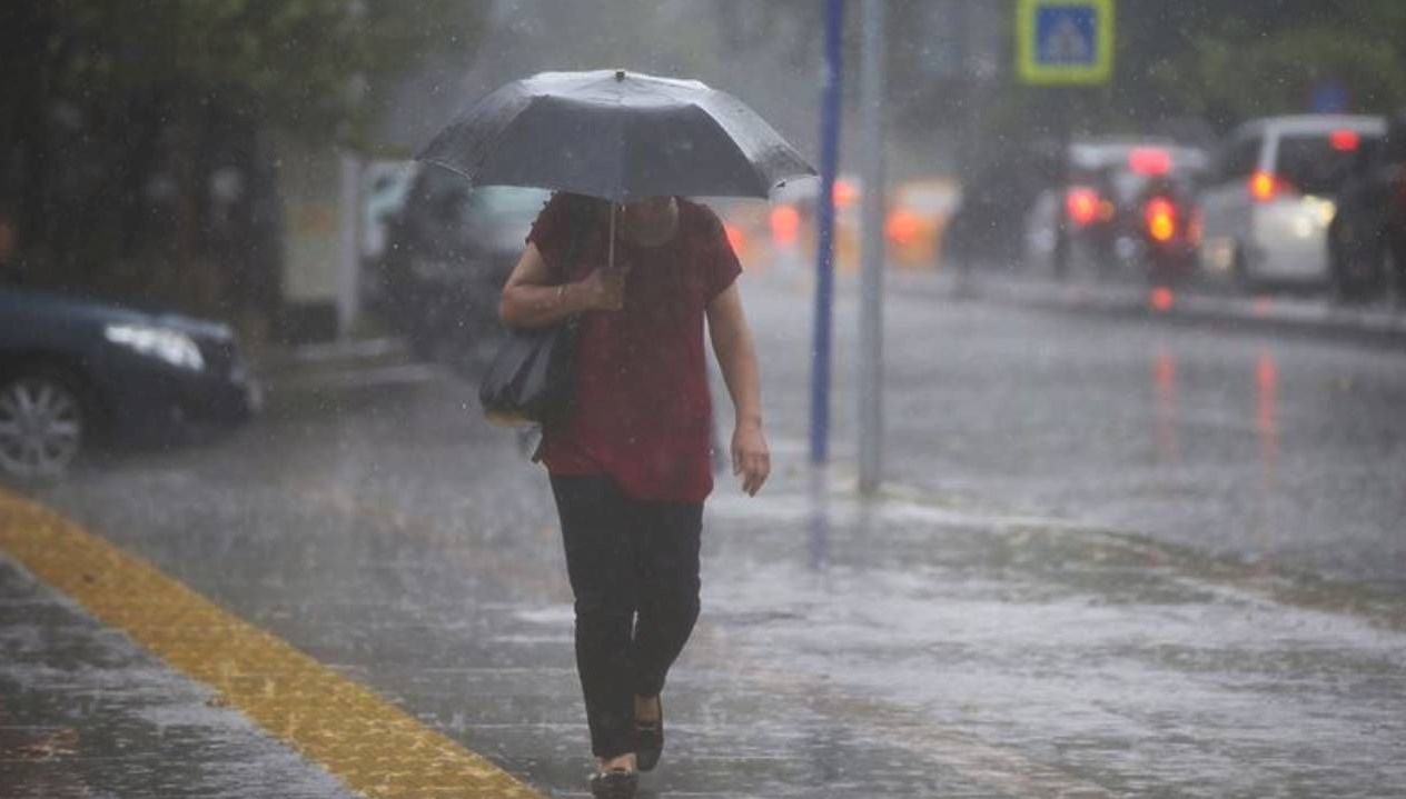 İstanbul ve 19 İl İçin Şiddetli Yağış Uyarısı Geldi!