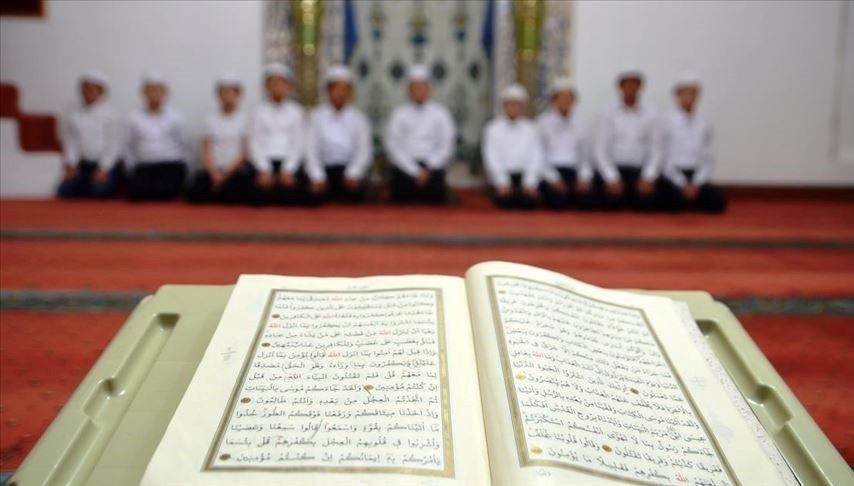 Yaz Kur'an Kursları 2025 Nasıl Tamamlanacak? Diyanet'in Yatılı ve Gündüzlü Programlarının Son Tarihleri!