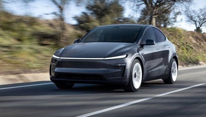 Tesla Tutkunlarına Müjde: Elon Musk’tan Yeni Dönem İçin Tarih Açıklandı!