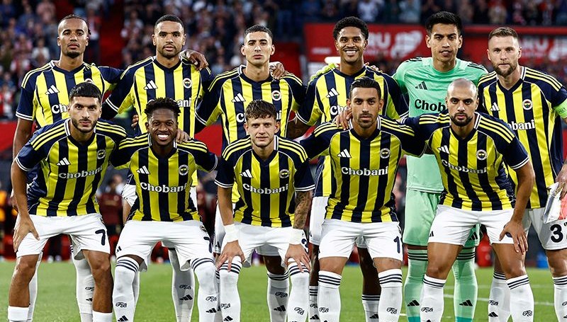 Fenerbahçeli yıldızdan şok karar: Feyenoord sonrası sosyal medya hesaplarını kapattı!