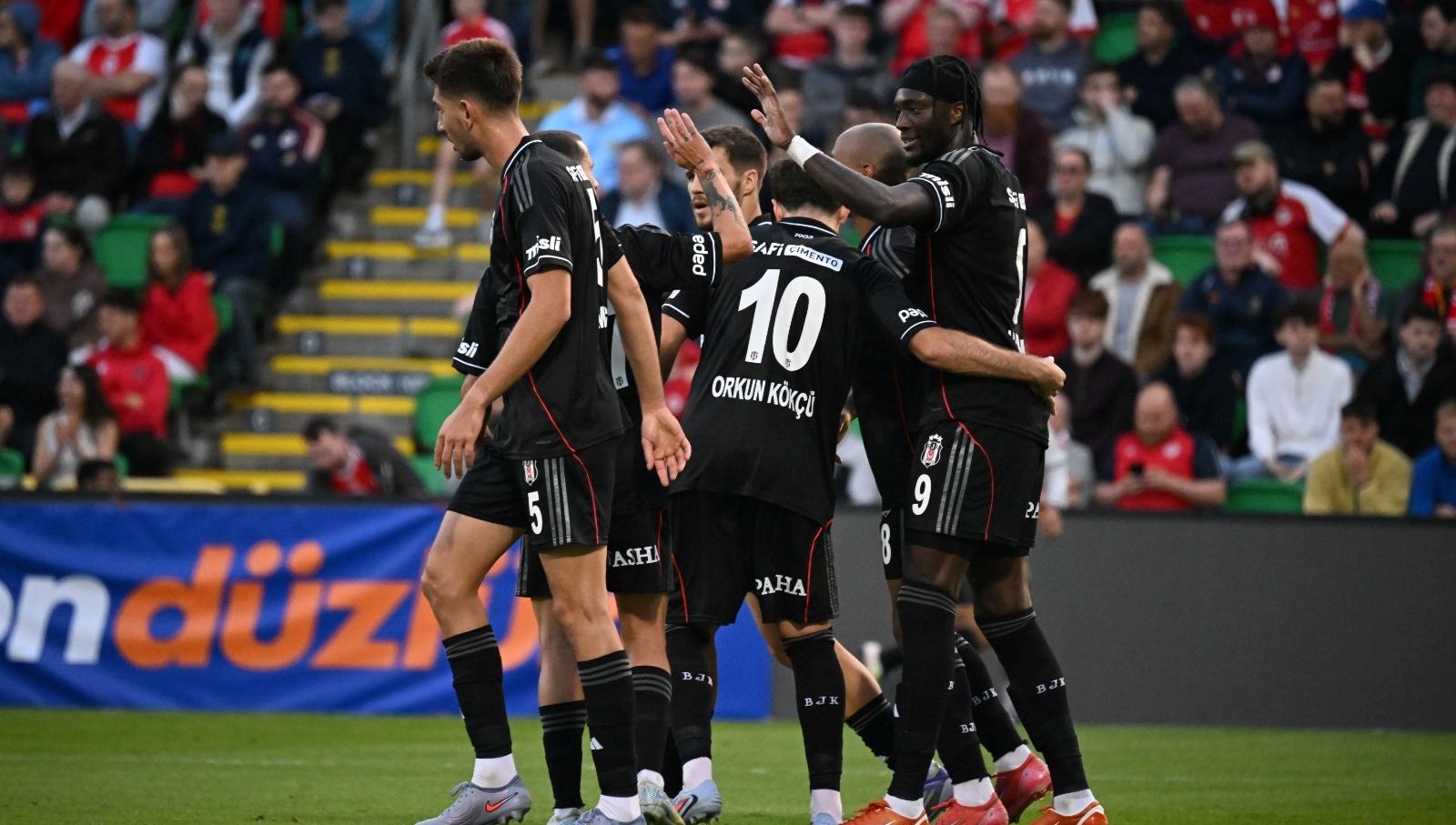 Beşiktaş'tan coşkulu zafer: St. Patrick's rövanşına umutlu gidiyor!