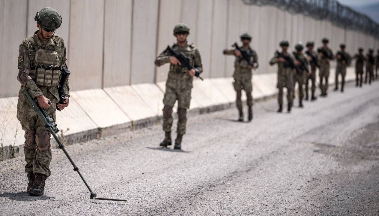 Sınırda Vatan Savunması: Mehmetçik Son Teknoloji ile Görevde