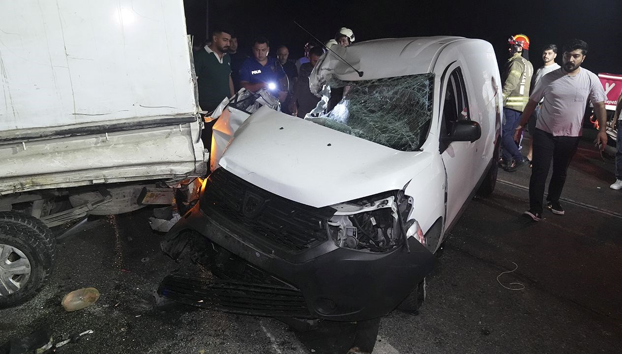 İstanbul'da Korkunç Kaza: 3 Kişi Yaralı!