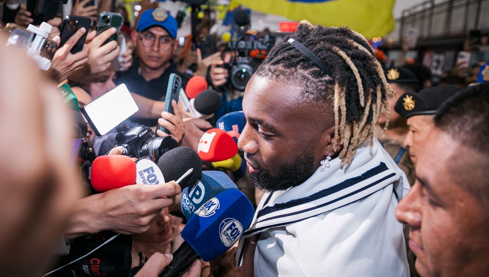 Fenerbahçe'den Şok Ayrılış: Maximin Havalimanında Karşılandı, Doping Testi Sonuçlandı!