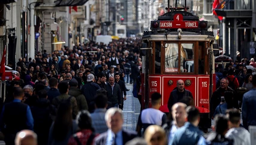 Türkiye'nin Nüfusu Artışta: Yeni Sayılar!