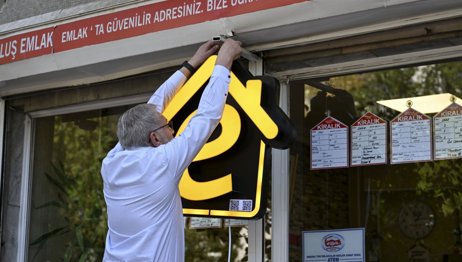 Emlak Sektöründe Devrim: Yetkili Ofislerde