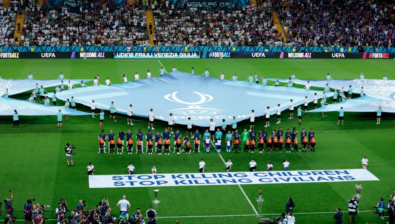 UEFA'dan Pankart İle İlgili Açıklama: 