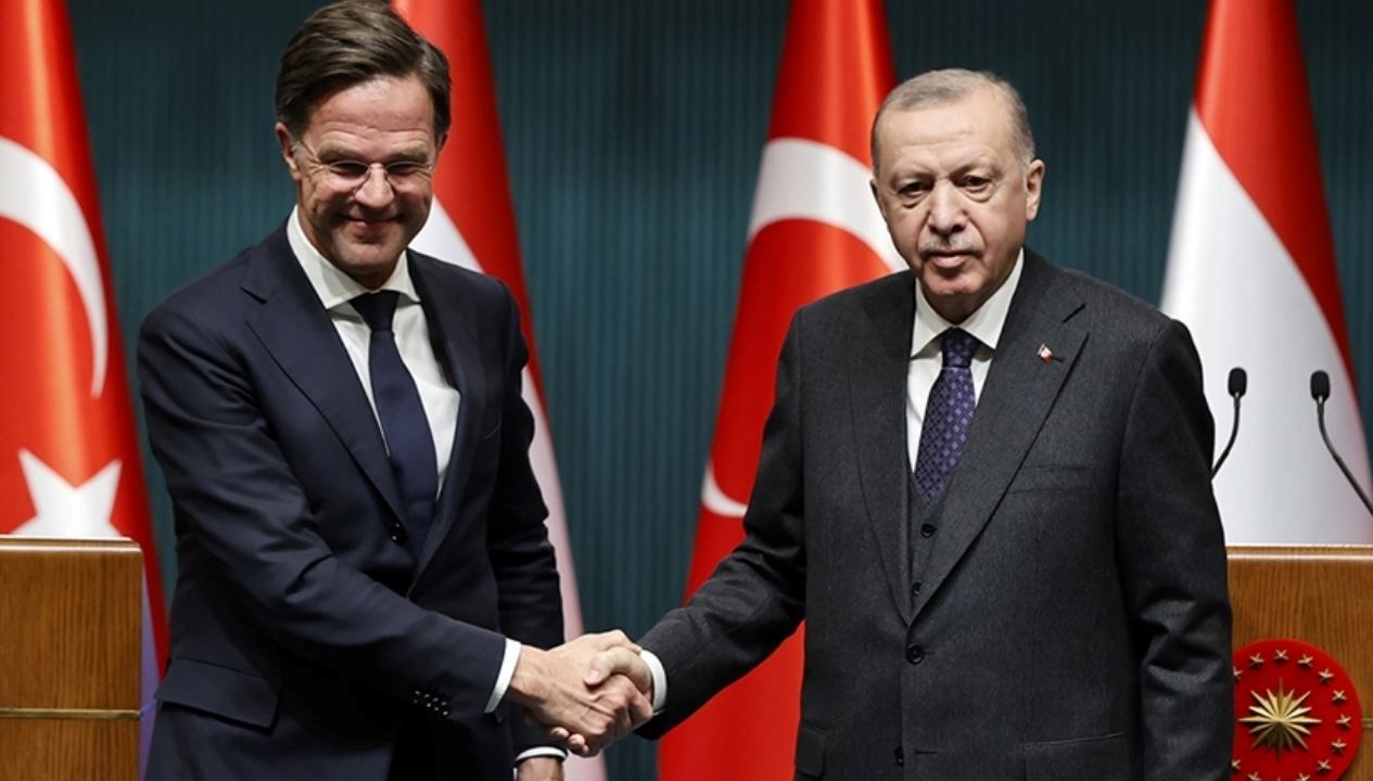 Cumhurbaşkanı Erdoğan, NATO'nun Zirvesinde Rutte ile Temas Kurdu
